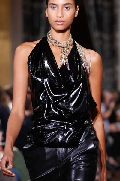 Look 39